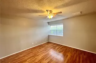 5305 Summer Cir, Austin, TX 78741 - Photo 15