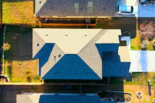 208 Greatest Gift Wy, Jarrell, TX 76537 - Photo 5