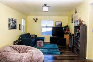 208 Greatest Gift Wy, Jarrell, TX 76537 - Photo 9