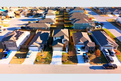 208 Greatest Gift Way, Jarrell, TX 76537 - Photo 3