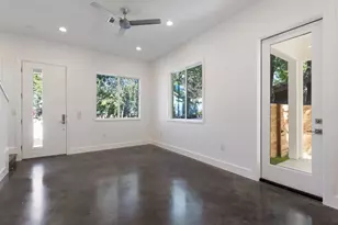 2504 E 6th St, Austin, TX 78702 - Photo 3