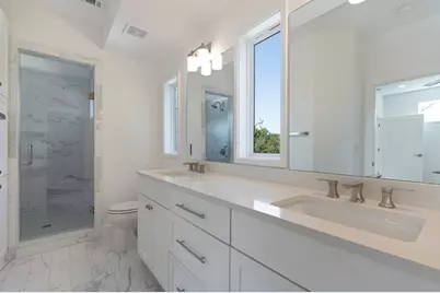 2504 E 6th Street #2, Austin, TX 78702 - Photo 11