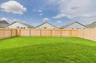 250 Twilight Breeze Wy, Hutto, TX 78634 - Photo 17