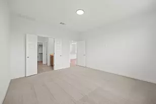 1008 Universal Dr, Hutto, TX 78634 - Photo 15