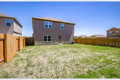 101 Hyacinth Way #1-L, Jarrell, TX 76537 - Photo 3