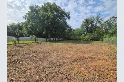 327 Houston Elgin, Tx 78621 Street, Elgin, TX 78621 - Photo 3