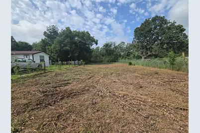 327 Houston Elgin, Tx 78621 Street, Elgin, TX 78621 - Photo 5