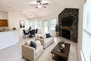 206 Sunshadow Dr, Lockhart, TX 78644 - Photo 5