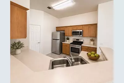 206 Sunshadow Drive, Lockhart, TX 78644 - Photo 7