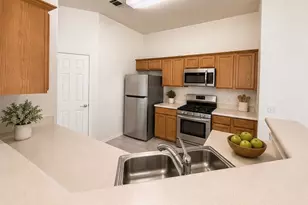 206 Sunshadow Dr, Lockhart, TX 78644 - Photo 7