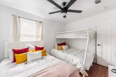 5700 Signal Point, Austin, TX 78724 - Photo 11