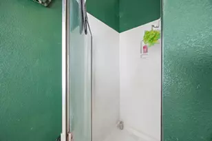 1906 W Pflugerville Pkwy, Round Rock, TX 78664 - Photo 5