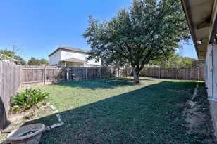1906 W Pflugerville Pkwy, Round Rock, TX 78664 - Photo 17