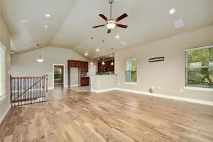1007 Meckel Dr, Canyon Lake, TX 78133 - Photo 7