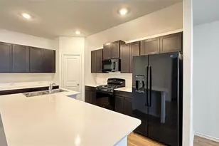 606 Arnage Dr, Hutto, TX 78634 - Photo 5