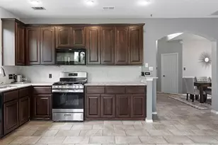 1602 Iris Ln, Cedar Park, TX 78613 - Photo 9