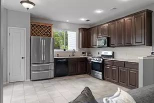 1602 Iris Ln, Cedar Park, TX 78613 - Photo 9