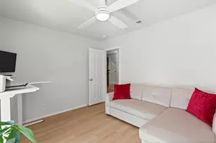 3006 Boxdale Dr, Austin, TX 78757 - Photo 17