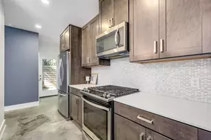2101 Montopolis Dr, Austin, TX 78741 - Photo 9