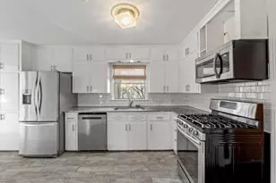 1000 Arcadia Ave, Austin, TX 78757 - Photo 7