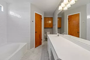 1000 Arcadia Ave, Austin, TX 78757 - Photo 15