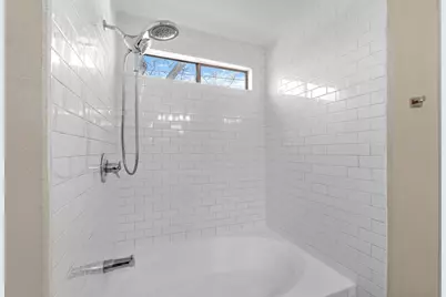 1000 Arcadia Avenue, Austin, TX 78757 - Photo 17