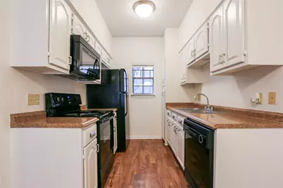 203 E 31st Street #202, Austin, TX 78705 - Photo 9