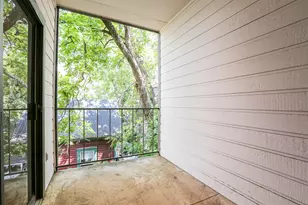 203 E 31st St, Austin, TX 78705 - Photo 23