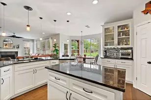 3814 Forest Creek Dr, Round Rock, TX 78664 - Photo 17