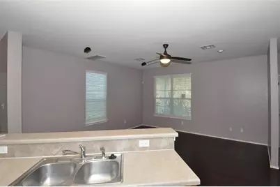 1900 Scofield Ridge Parkway #5403, Austin, TX 78727 - Photo 5