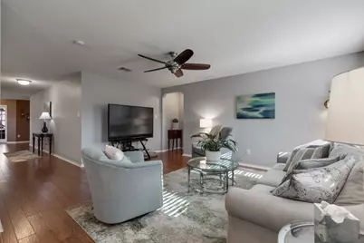 2042 Dragon Trail, New Braunfels, TX 78130 - Photo 11