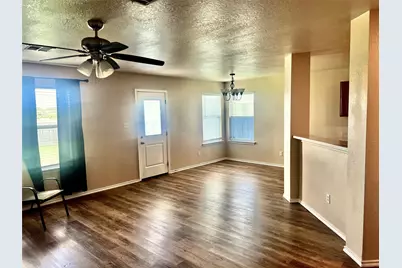 111 Sylvan Street, Hutto, TX 78634 - Photo 5