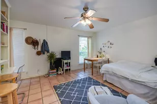 1000 W 26th St, Austin, TX 78705 - Photo 3