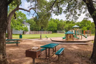 7113 Bending Oak Road, Austin, TX 78749 - Photo 37