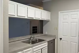 6501 Columbia Oaks Ct, Austin, TX 78759 - Photo 5