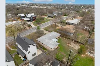 1710 Woodland Avenue, Austin, TX 78741 - Photo 7