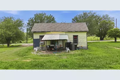 148 Brenham Street, McDade, TX 78650 - Photo 21