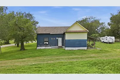 148 Brenham Street, McDade, TX 78650 - Photo 33