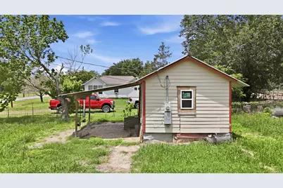 148 Brenham Street, McDade, TX 78650 - Photo 37