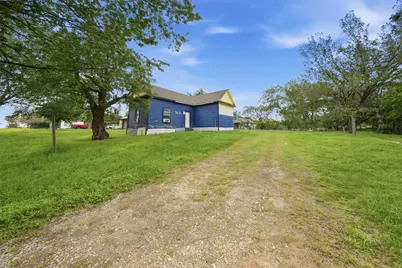 148 Brenham Street, McDade, TX 78650 - Photo 25