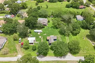 148 Brenham St, McDade, TX 78650 - Photo 7