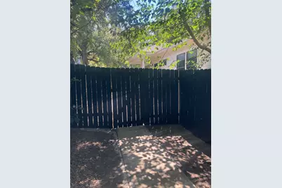 2911 E 13th Street #B, Austin, TX 78702 - Photo 13