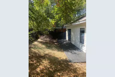 2911 E 13th Street #B, Austin, TX 78702 - Photo 3