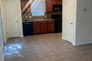 2911 E 13th St, Austin, TX 78702 - Photo 5