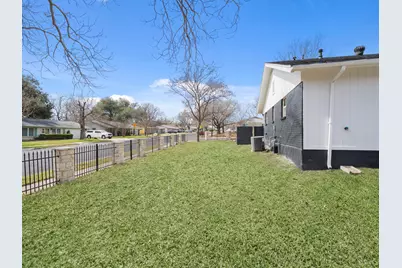 8401 Staunton Drive, Austin, TX 78758 - Photo 29