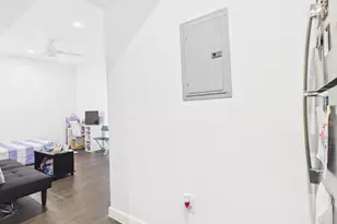 1010 W 26th St, Austin, TX 78705 - Photo 3