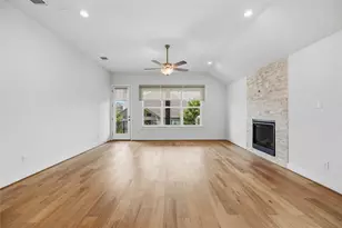 401 Sitlington Ln, Austin, TX 78738 - Photo 7