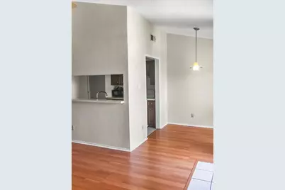 2706 Salado Street #303, Austin, TX 78705 - Photo 5