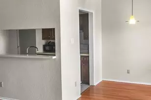 2706 Salado St, Austin, TX 78705 - Photo 5