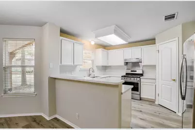 2121 Desco Drive, Austin, TX 78748 - Photo 11